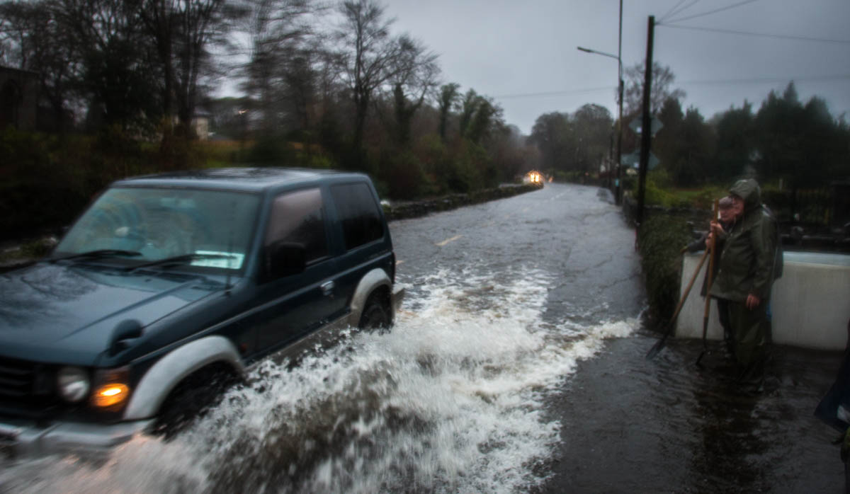 photos oughterard flood storm desmond